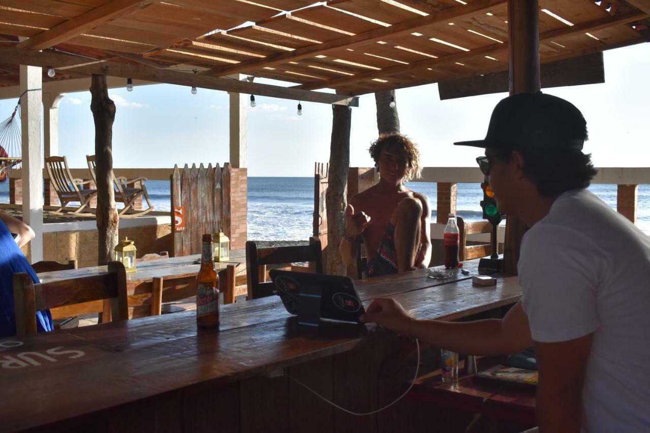 Solid Surf Camp Nicaragua ماناجوا المظهر الخارجي الصورة